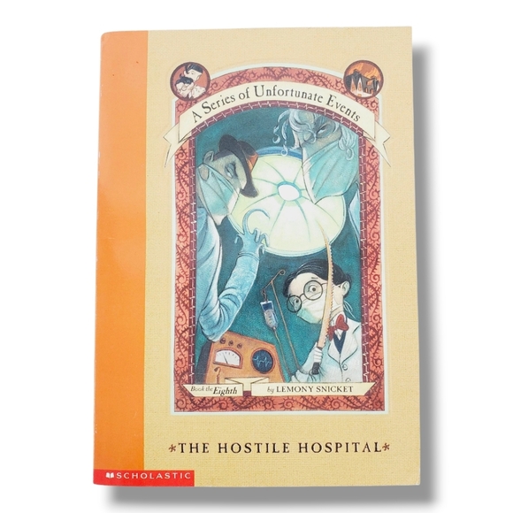 The Hostile Hospital (A Series of Unfortunate Events #8), Lemony Snicket, Book - Picture 1 of 2